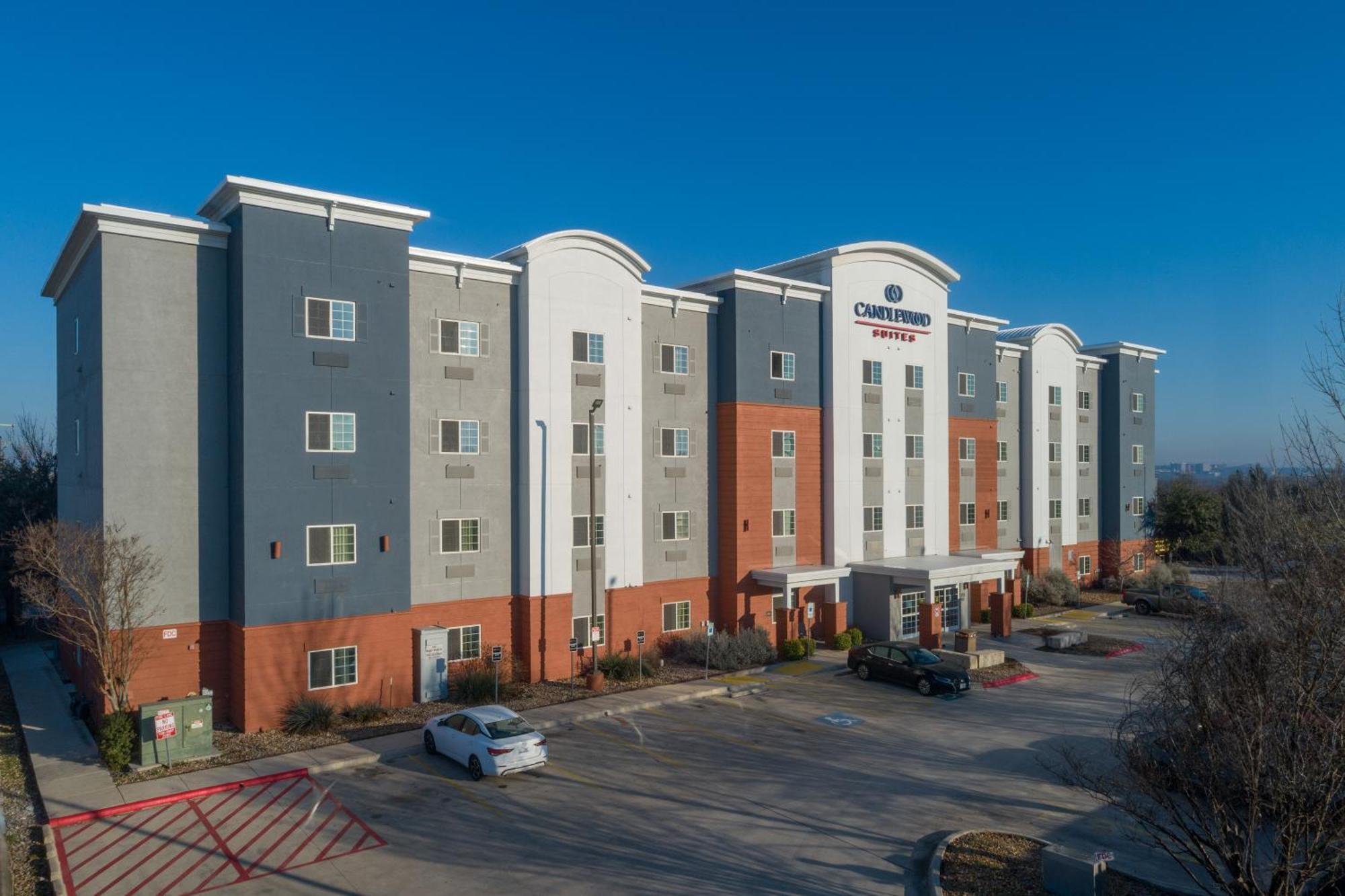 Candlewood Suites San Marcos By Ihg Eksteriør billede